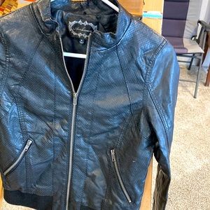 Ambiance women's leather jacket